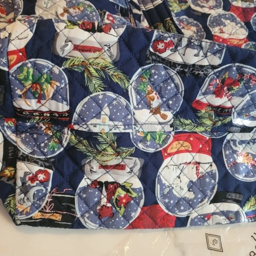 NWT Vera Bradley Winter Snow Globe Blue White Red Quilted Tote and Makeup Bag